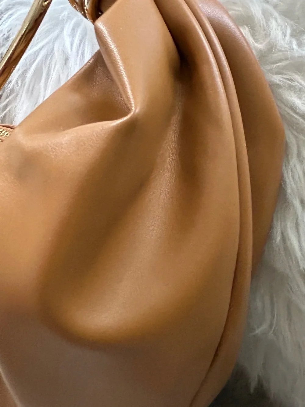 NWT Azura Modo Luxe Tan Leather Hobo  Crossbody Bag with Gold Ring Accent